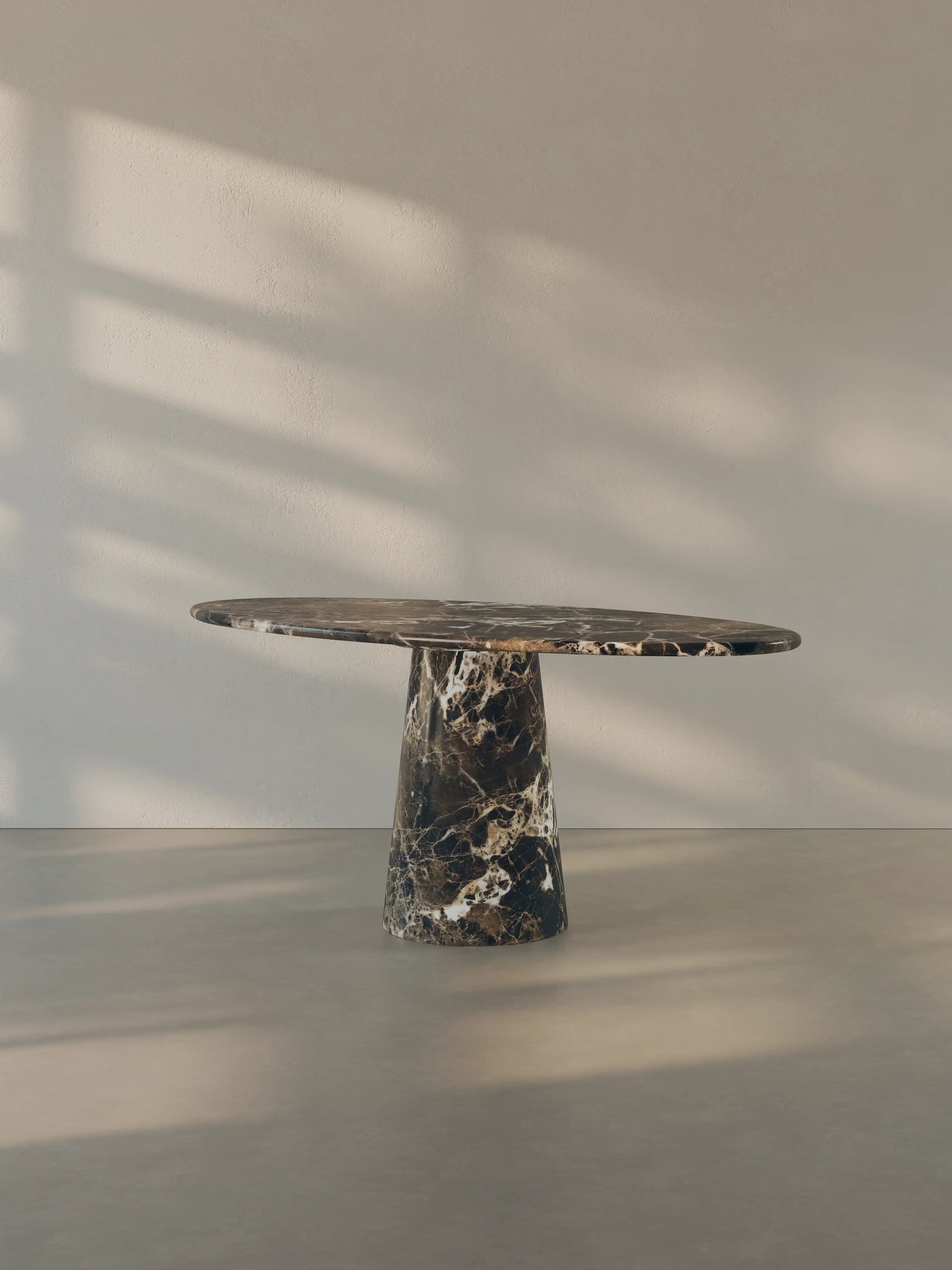 Leila Table Oval
