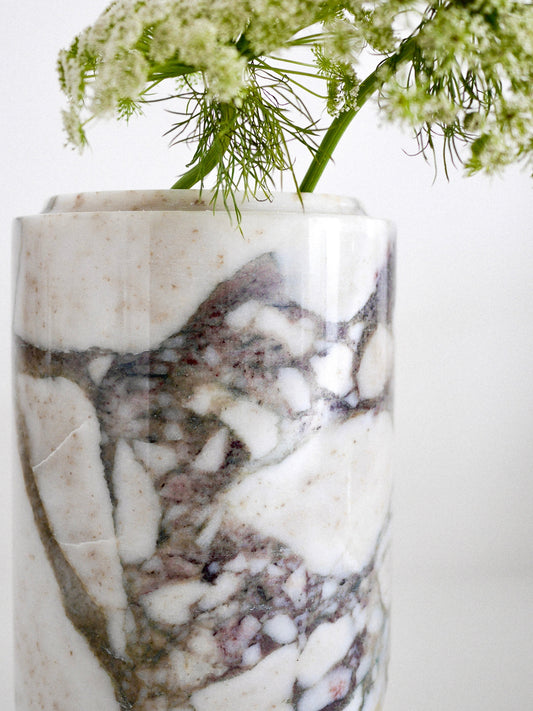 Kata Vase